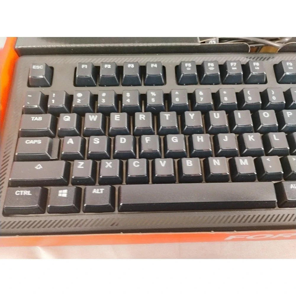SteelSeries Apex 100 Keyboard Vibrant Blue Illuminated Backlighting LED New Open